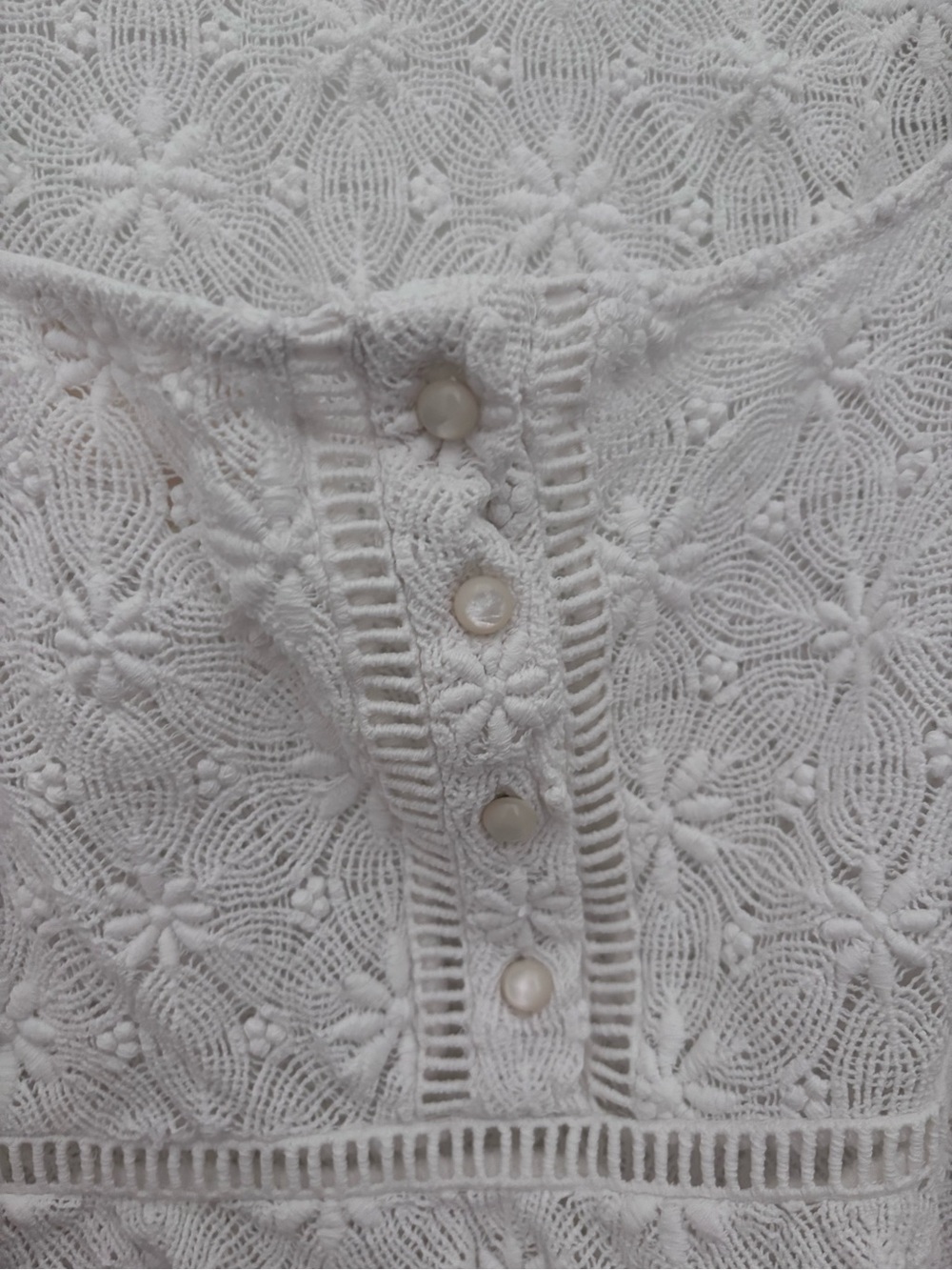 Sezane White Floral Eyelet Flutter-Sleeve Blouse - Picture 4 of 7